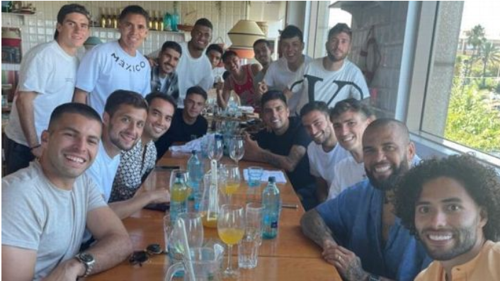 Los jugadores de Pumas tuvieron su primer día de trabajo en Barcelona