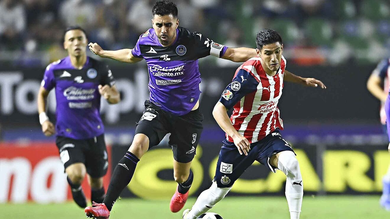 El partido Mazatlán FC vs Chivas se juega este viernes a las 21:05 horas, tiempo del centro de México El partido Mazatlán FC vs Chivas se juega este viernes a las 21:05 horas, tiempo del centro de México