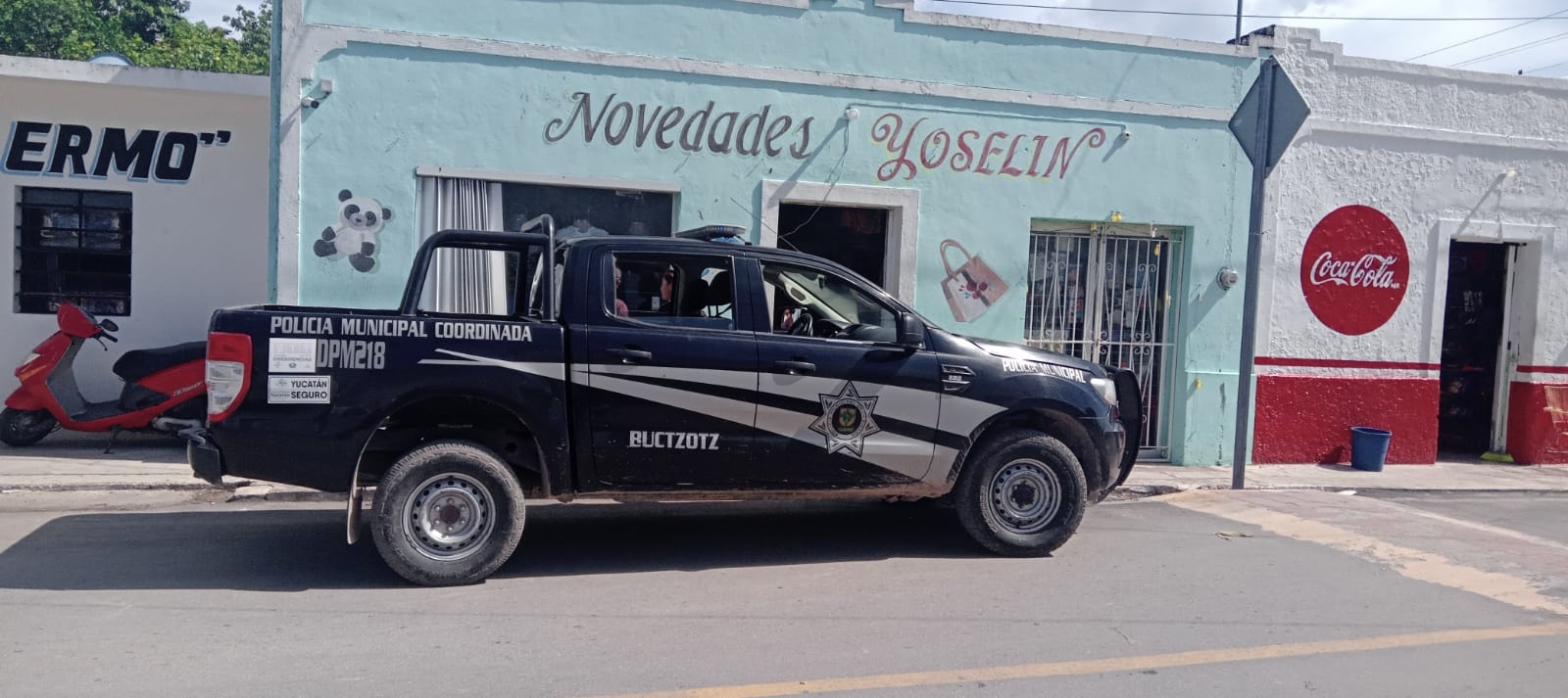El hombre huyó con rumbo desconocido a bordo de su camioneta