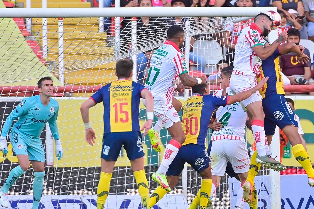 El primer encuentro es el del Atlético San Luis contra Necaxa desde el Estadio Alfonso Lastras El primer encuentro es el del Atlético San Luis contra Necaxa desde el Estadio Alfonso Lastras