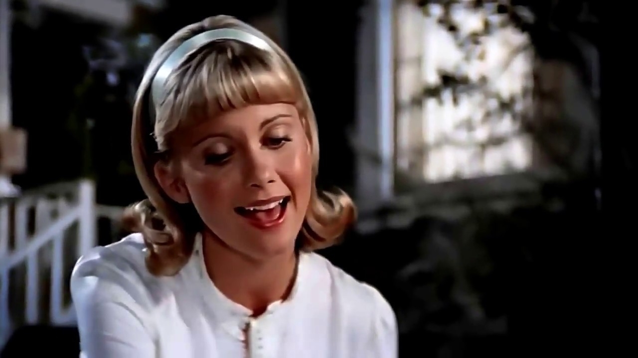 Hopelessly Devoted to You fue interpretada por Olivia Newton-John