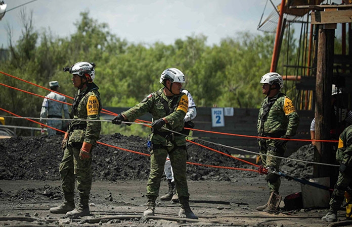 Dron subacuático obtiene los primeros datos e imágenes de los mineros atrapados en Coahuila