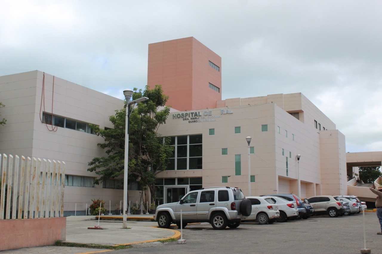 En el municipio hay tres unidades pertenecientes a la Secretaría de Salud: el Centro de Salud Maderas, el Centro de Salud de Atasta y el Hospital Integral de Sabancuy En el municipio hay tres unidades pertenecientes a la Secretaría de Salud: el Centro de Salud Maderas, el Centro de Salud de Atasta y el Hospital Integral de Sabancuy
