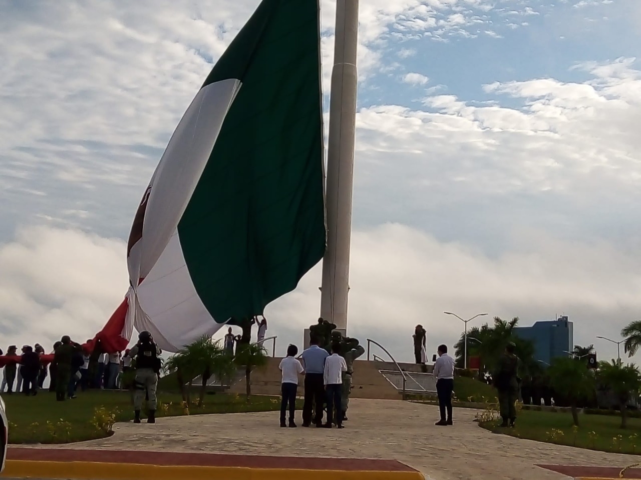 A las 08:45 horas se realizará la Ceremonia de Izamiento de la Bandera Monumental A las 08:45 horas se realizará la Ceremonia de Izamiento de la Bandera Monumental