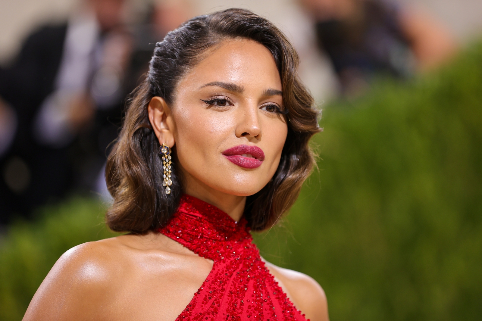 Eiza González sigue haciendo de las suyas con cupido Eiza González sigue haciendo de las suyas con cupido