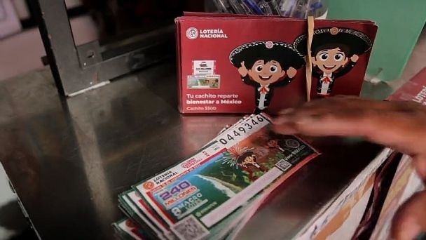 La Lotería Nacional 'echó la casa por la ventana' con premios en efectivo y en especie en honor a la celebración de la Independencia de México La Lotería Nacional 'echó la casa por la ventana' con premios en efectivo y en especie en honor a la celebración de la Independencia de México