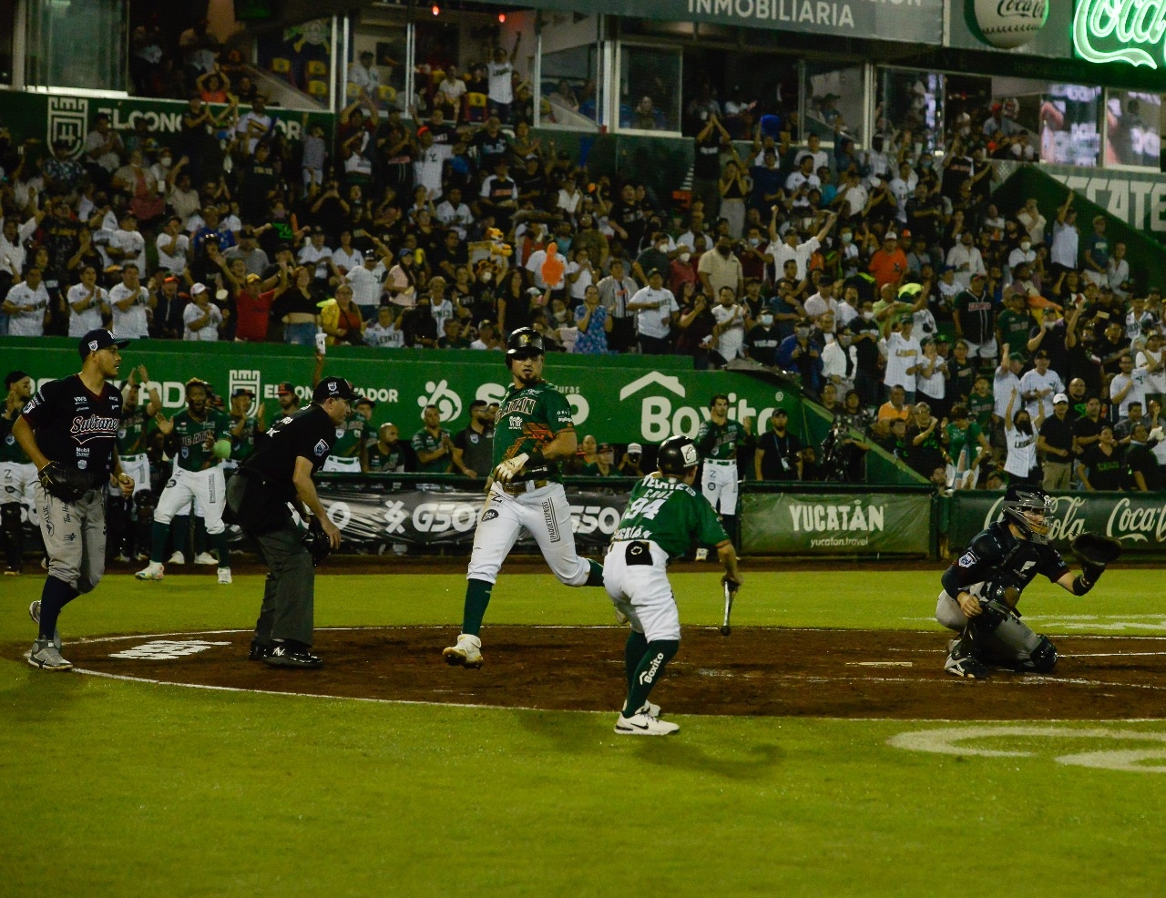 Leones de Yucatán doblegaron por varias carreras a los Sultanes de Monterrey