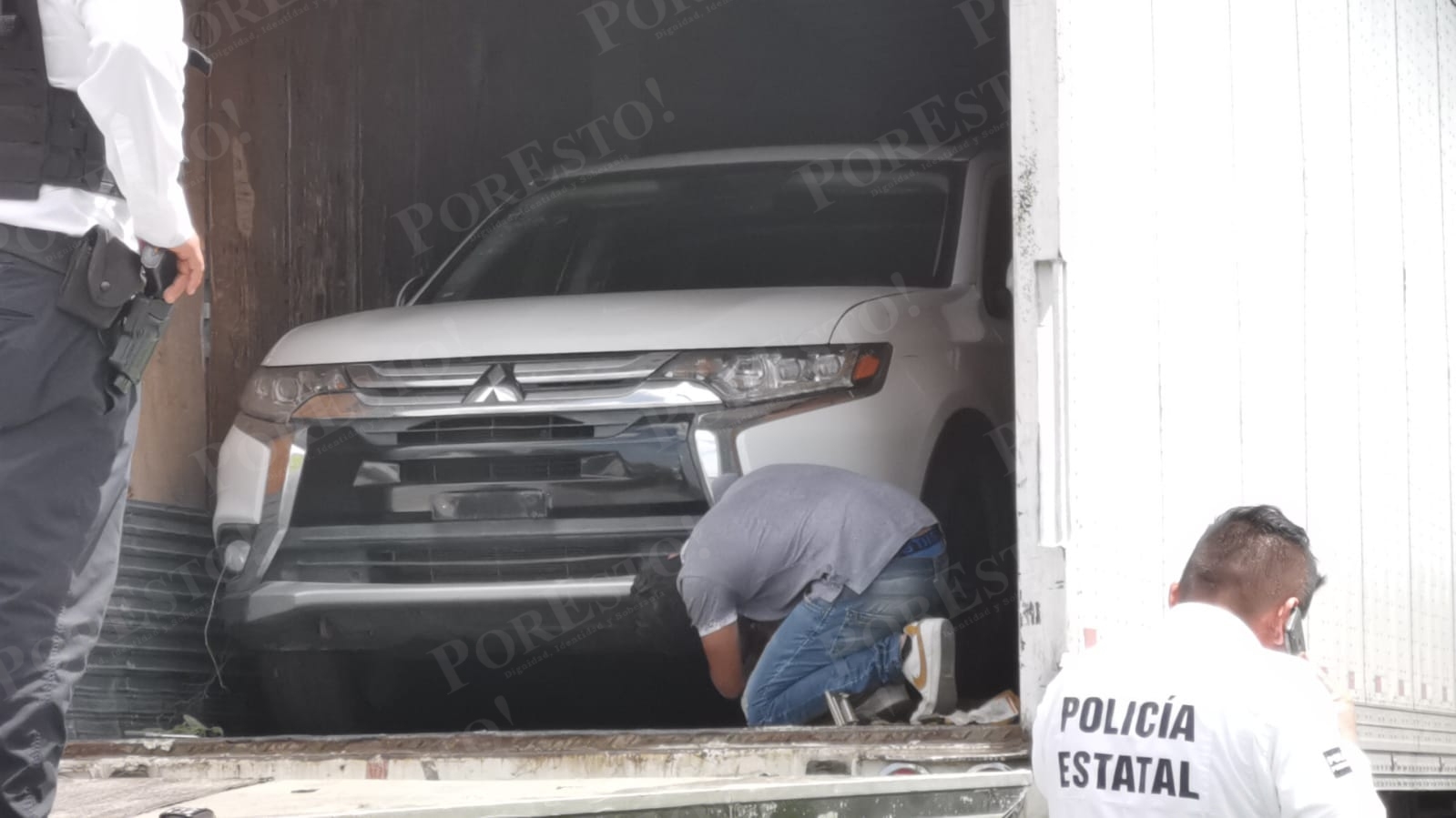 El conductor aseguró que provenían del corralón