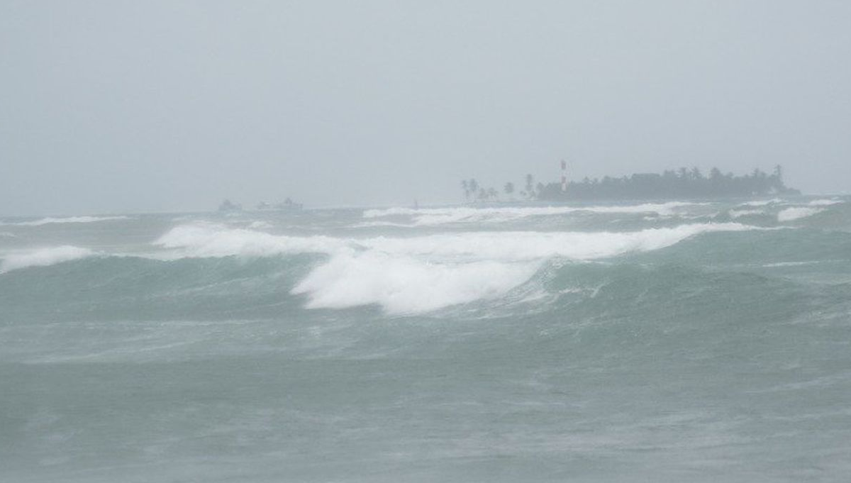 Conagua pide extremar precauciones en seis estados por Depresión Tropical 13-E Conagua pide extremar precauciones en seis estados por Depresión Tropical 13-E