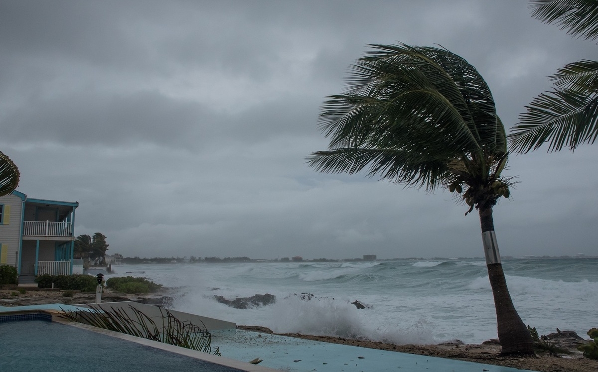 Se esperan lluvias torrenciales en Quintana Roo e intensas en Yucatán
