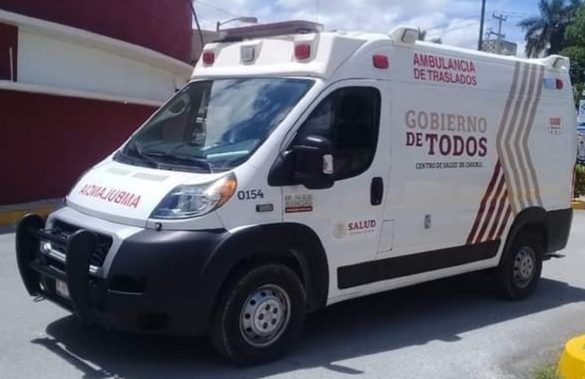 Paramédicos atendieron a la mujer para dar a luz en la ambulancia