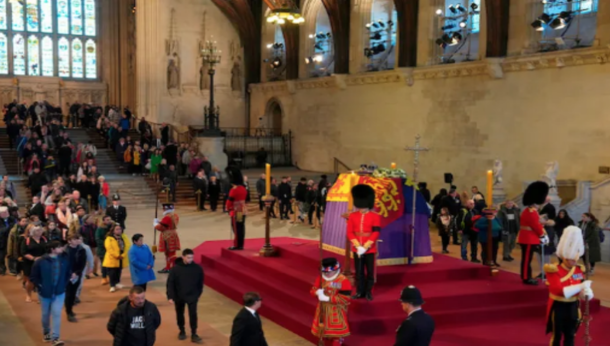 Reino Unido guardará un minuto de silencio este domingo en memoria de la Reina Isabel II