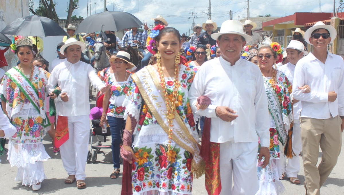 Realizan tradicional convite en honor a San Francisco de Asís en Telchac, Yucatán