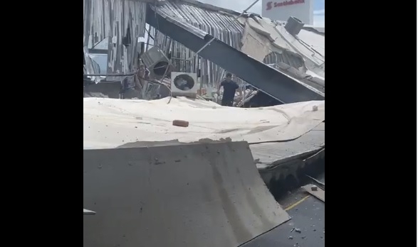 Un gimnasio colapsó en Manzanillo, Colima