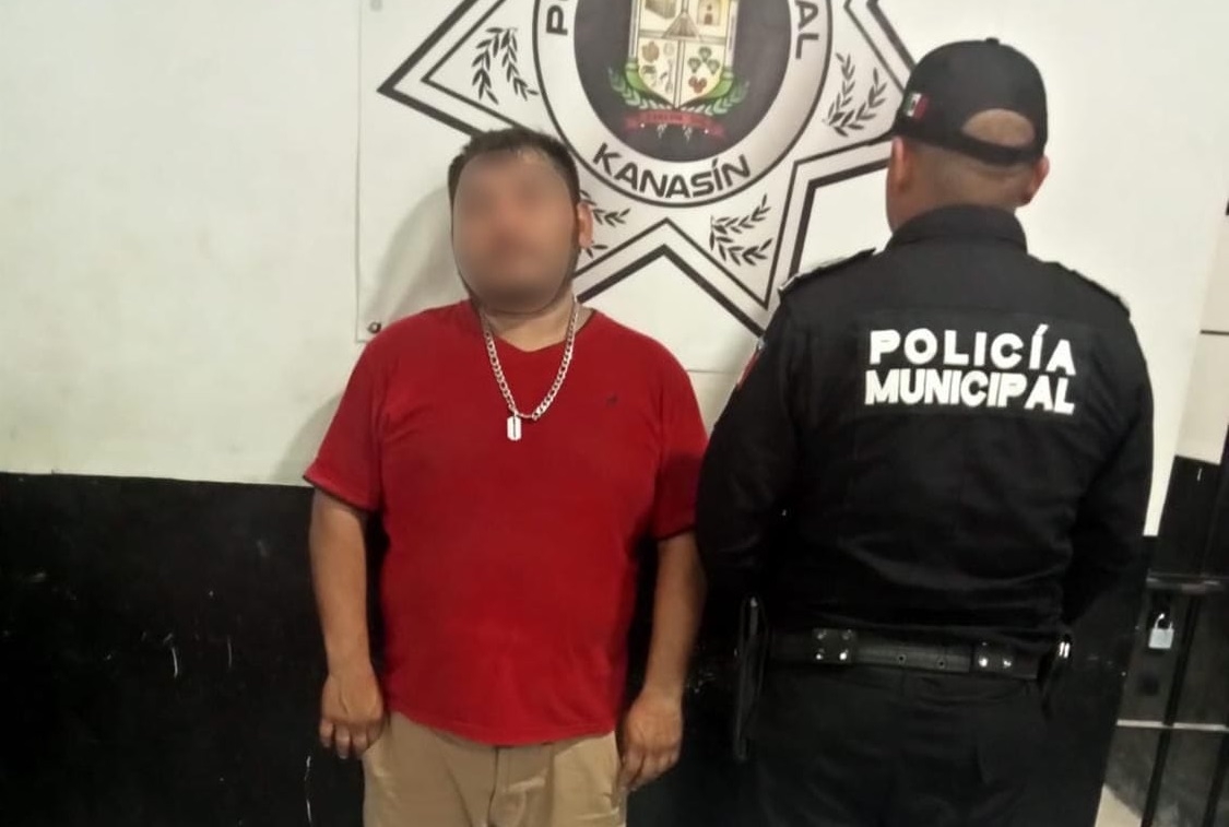 El hombre fue detenido y trasladado a la comandancia municipal de Kanasín El hombre fue detenido y trasladado a la comandancia municipal de Kanasín