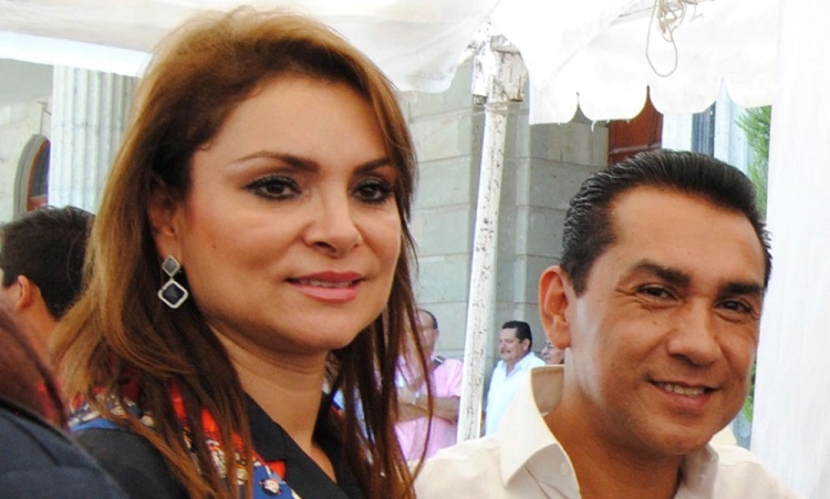 El exalcade y su esposa tiene una nueva órden de aprehensión El exalcade y su esposa tiene una nueva órden de aprehensión
