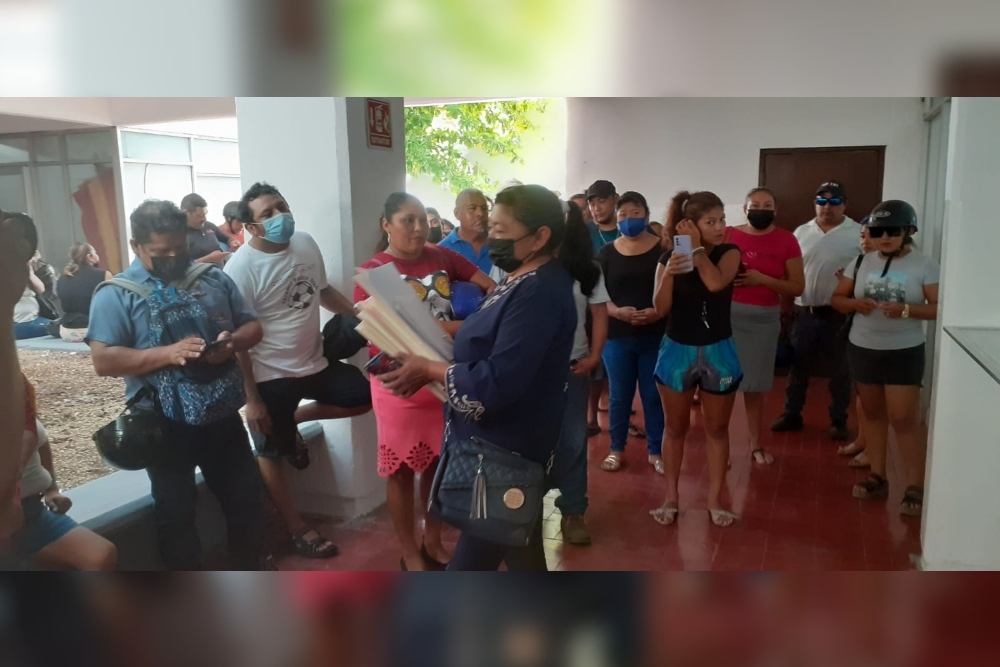 Los quejosos indicaron que desde el gobierno municipal anterior en Cozumel no reciben información sobre la municipalización de los terrenos de la colonia 'Las Fincas', donde pagan cantidades fuertes a la CFE