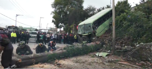 El accidente sucedió a la altura del kilómetro 21, en la colonia San Andrés Totoltepec