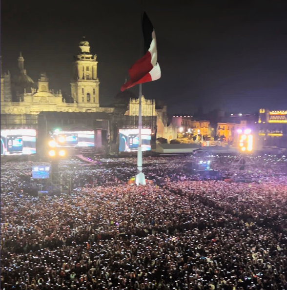 Grupo Firme: Invitan a ver transmisión del concierto en vivo; “el zócalo ya está lleno”, dice Sheinbaum