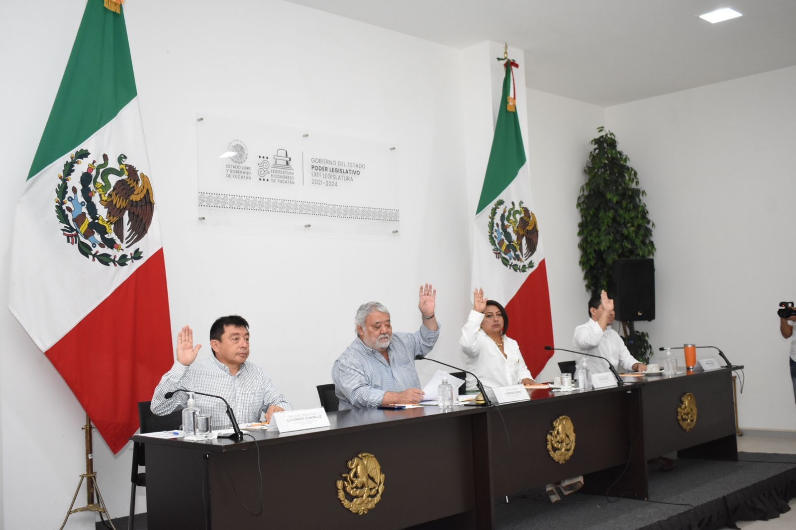 También se busca se incluya la protección de los animales que participen en estos eventos