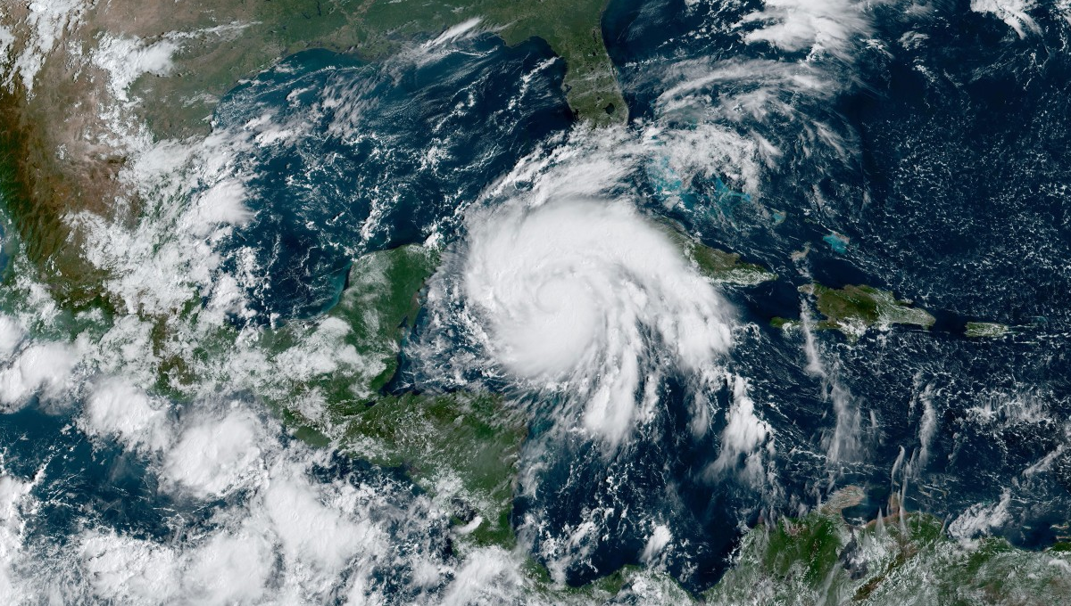 El Huracán Ian llegará a Quintana Roo y Yucatán esta noche