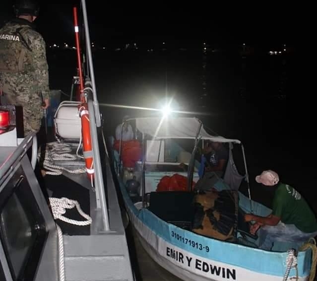 Los pescadores llevaban dos días a la deriva, aunque no padecían por la falta de víveres