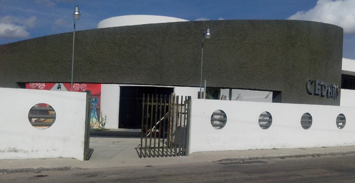 En redes sociales, alumnos y padres han compartido las carencias que registra el Cedart de Mérida