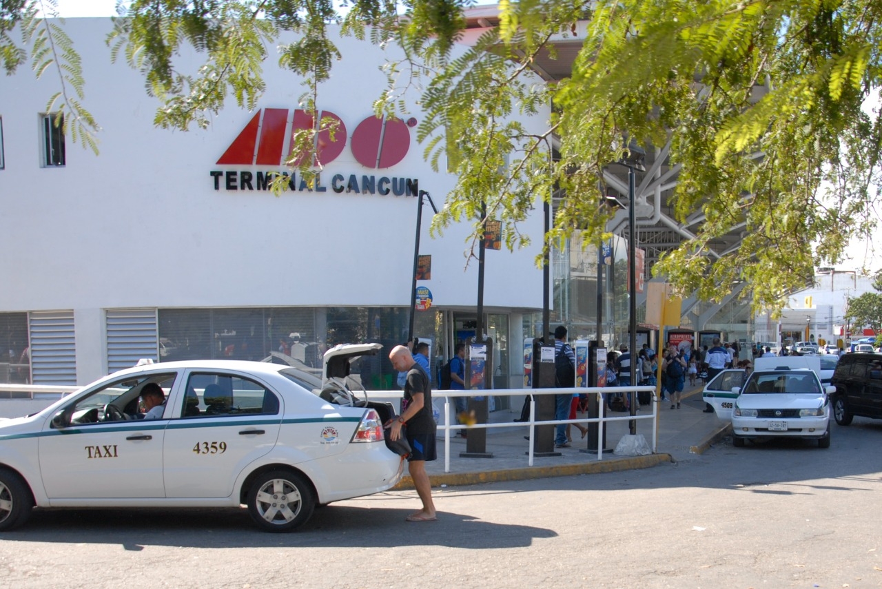 Terminal de Cancún de ADO Terminal de Cancún de ADO