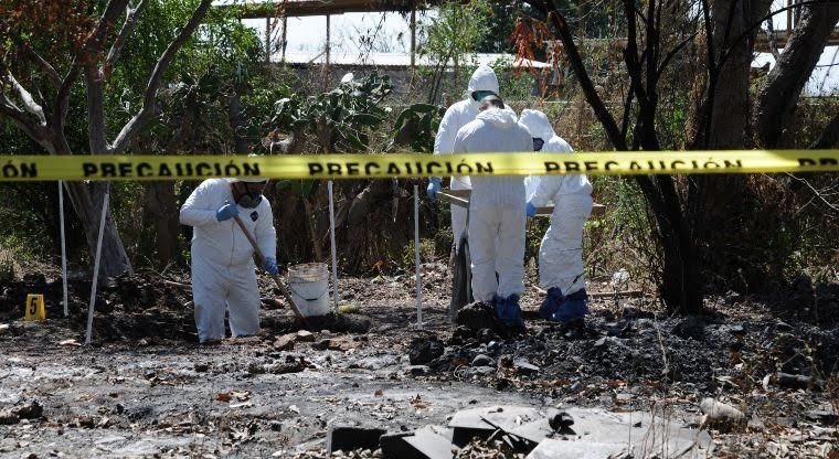 FGE investiga la localización de seis fosas clandestinas en Tecomán, Colima