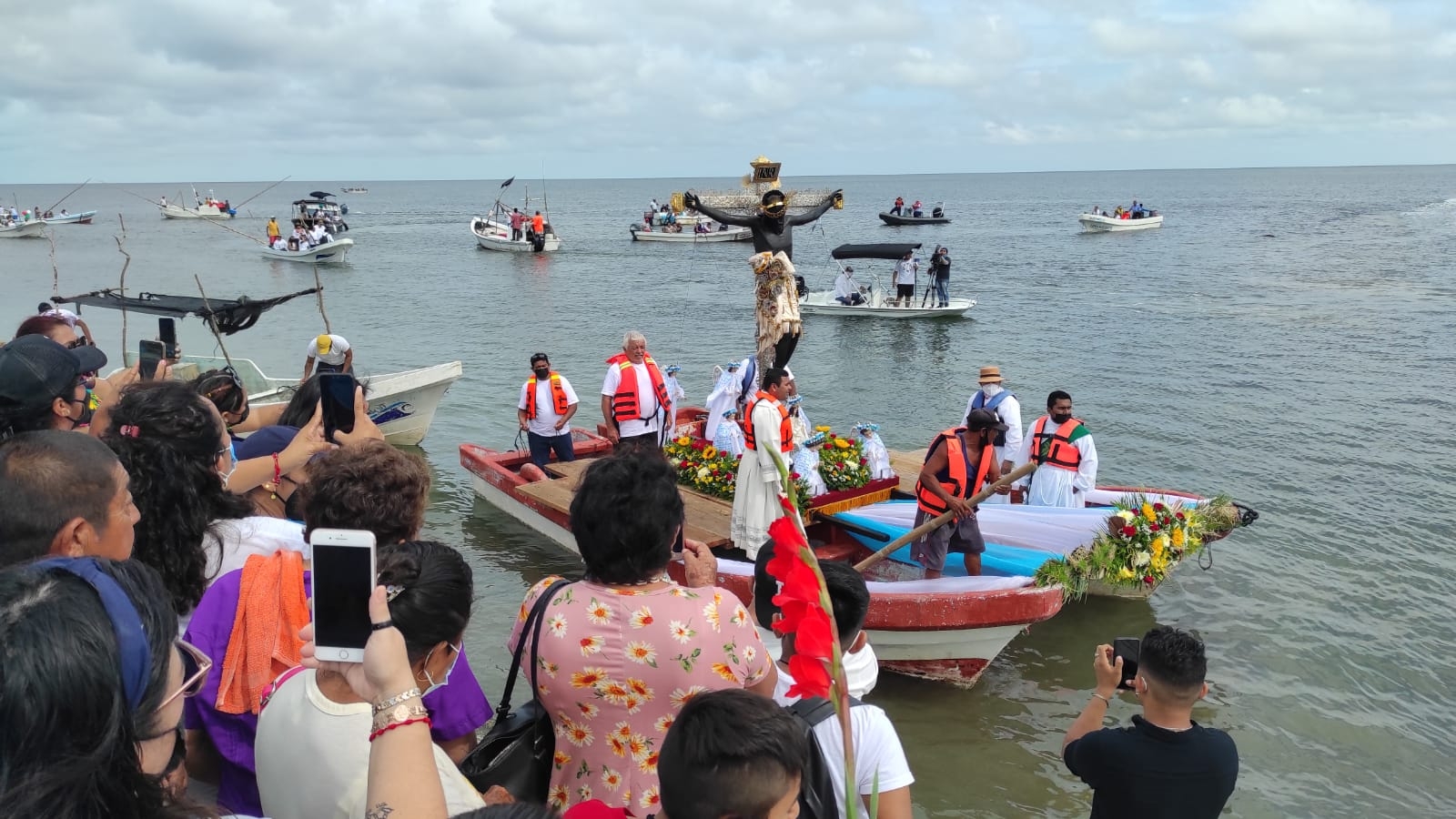 La comunidad católica celebra el 457 aniversario de la llegada del Cristo Negro Señor de San Román al puerto de Campeche