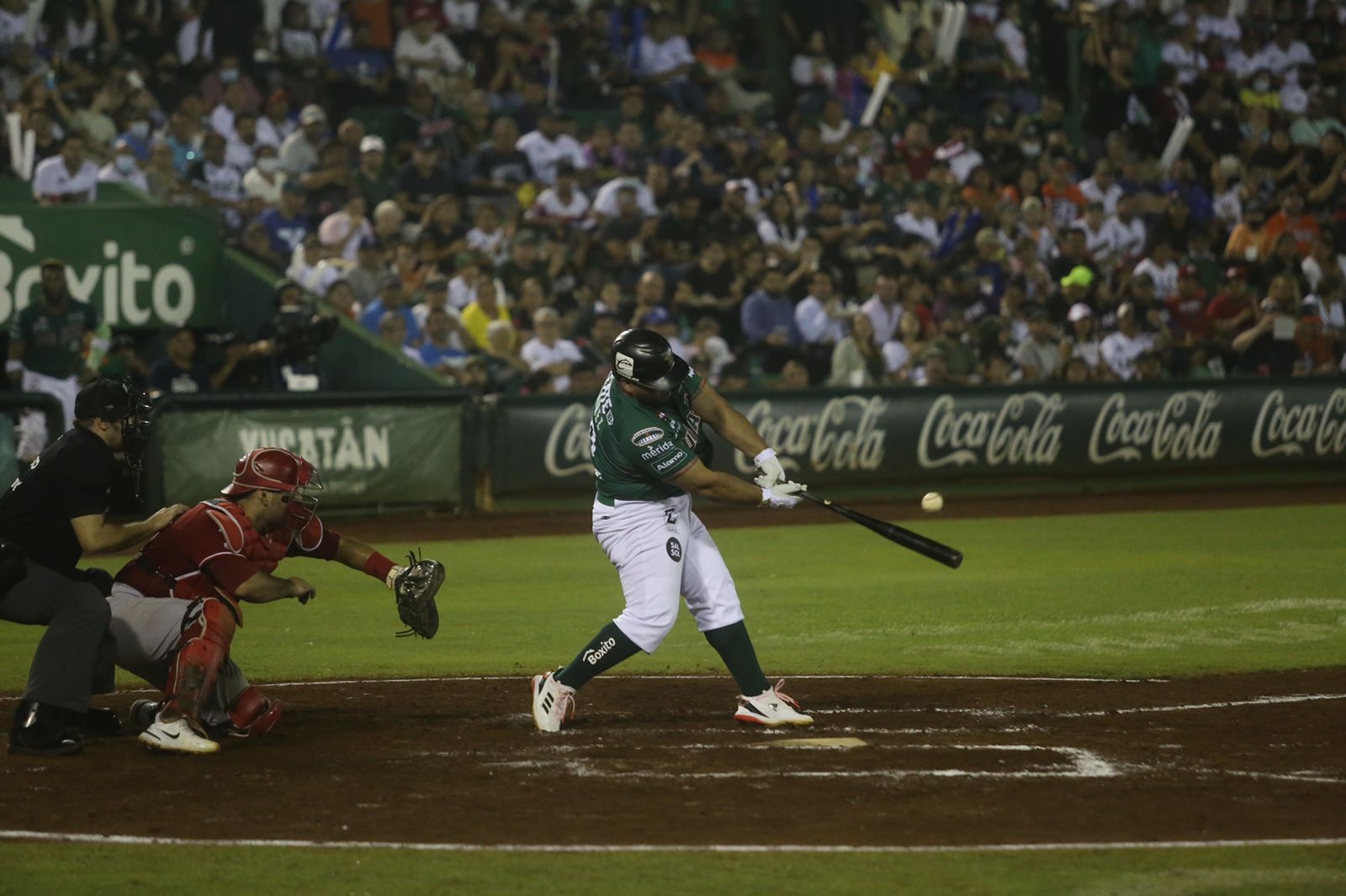 Leones de Yucatán doblegan a Diablos Rojos del México y ponen la serie 3-2 Leones de Yucatán doblegan a Diablos Rojos del México y ponen la serie 3-2