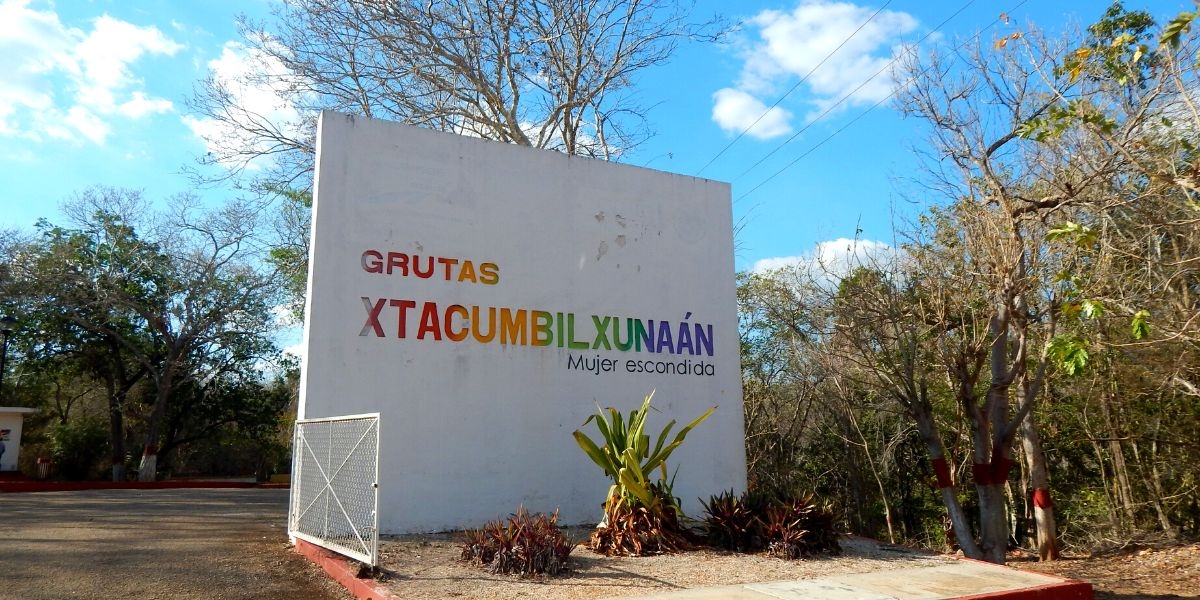 Este será el letrero que te avisará que haz llegado a la entrada principal. Foto: Nubiachaparro