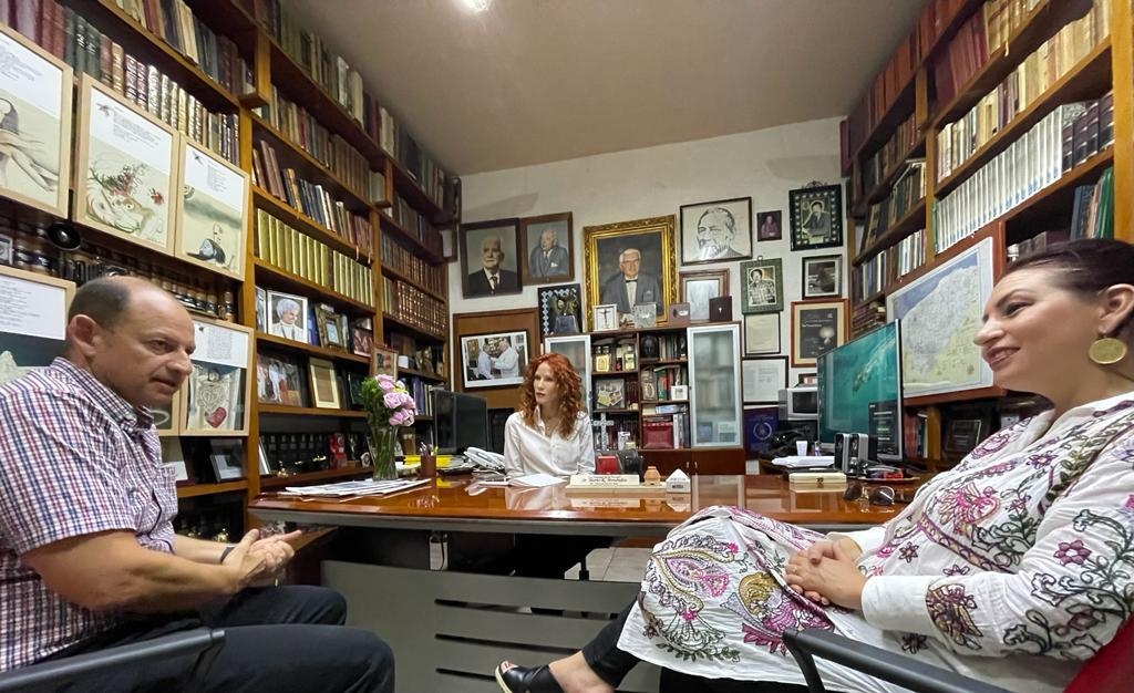 En su visita en las instalaciones del periódico, Alpha Tavera recordó que en la lucha democrática por el magisterio conoció a Andrés Manuel López Obrador En su visita en las instalaciones del periódico, Alpha Tavera recordó que en la lucha democrática por el magisterio conoció a Andrés Manuel López Obrador