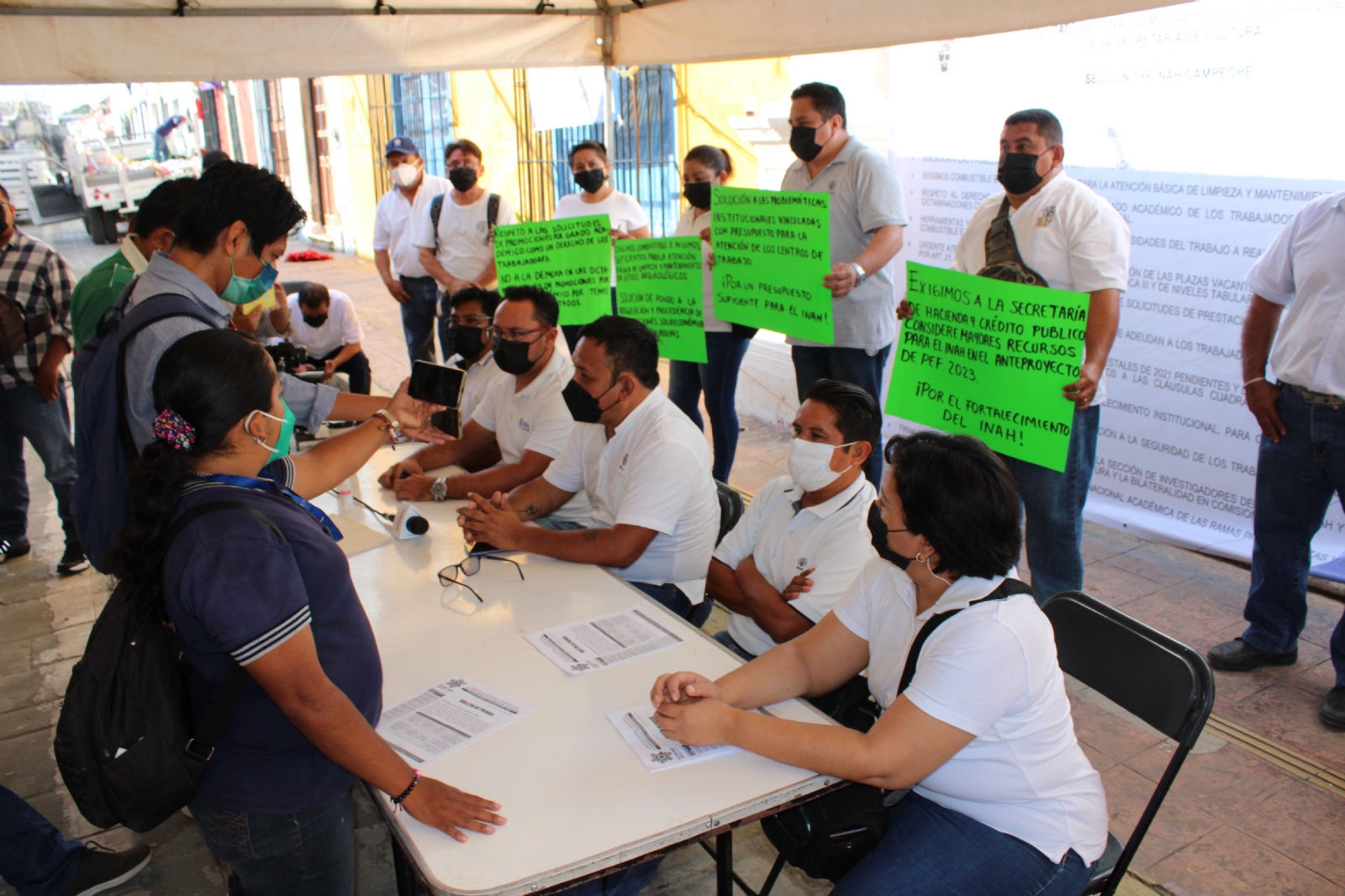 Se requieren al menos 100 plazas para cubrir principalmente en el área de custodios para las zonas arqueológicas de Campeche