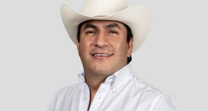 La camioneta en la que viajaba el funcionario público se salió de una curva