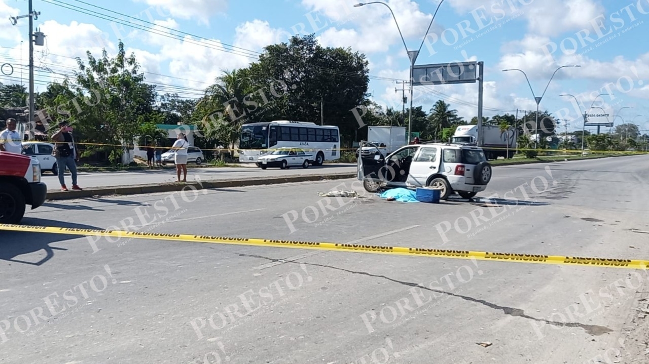 El conductor de la camioneta que invadió el carril de circulación en el que se desplazaba el vehículo compacto