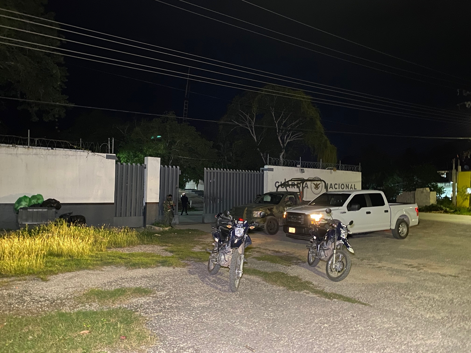 El hombre denuncia que fue entrega por una mujer a unos hombres armados El hombre denuncia que fue entrega por una mujer a unos hombres armados