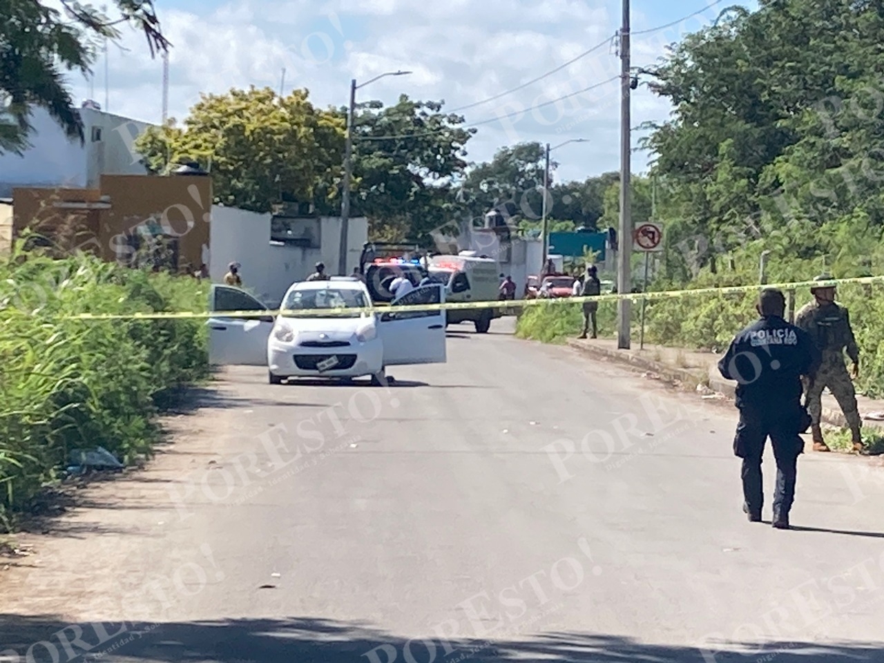 La esposa del hombre fue trasladada junto con su bebé al hospital La esposa del hombre fue trasladada junto con su bebé al hospital