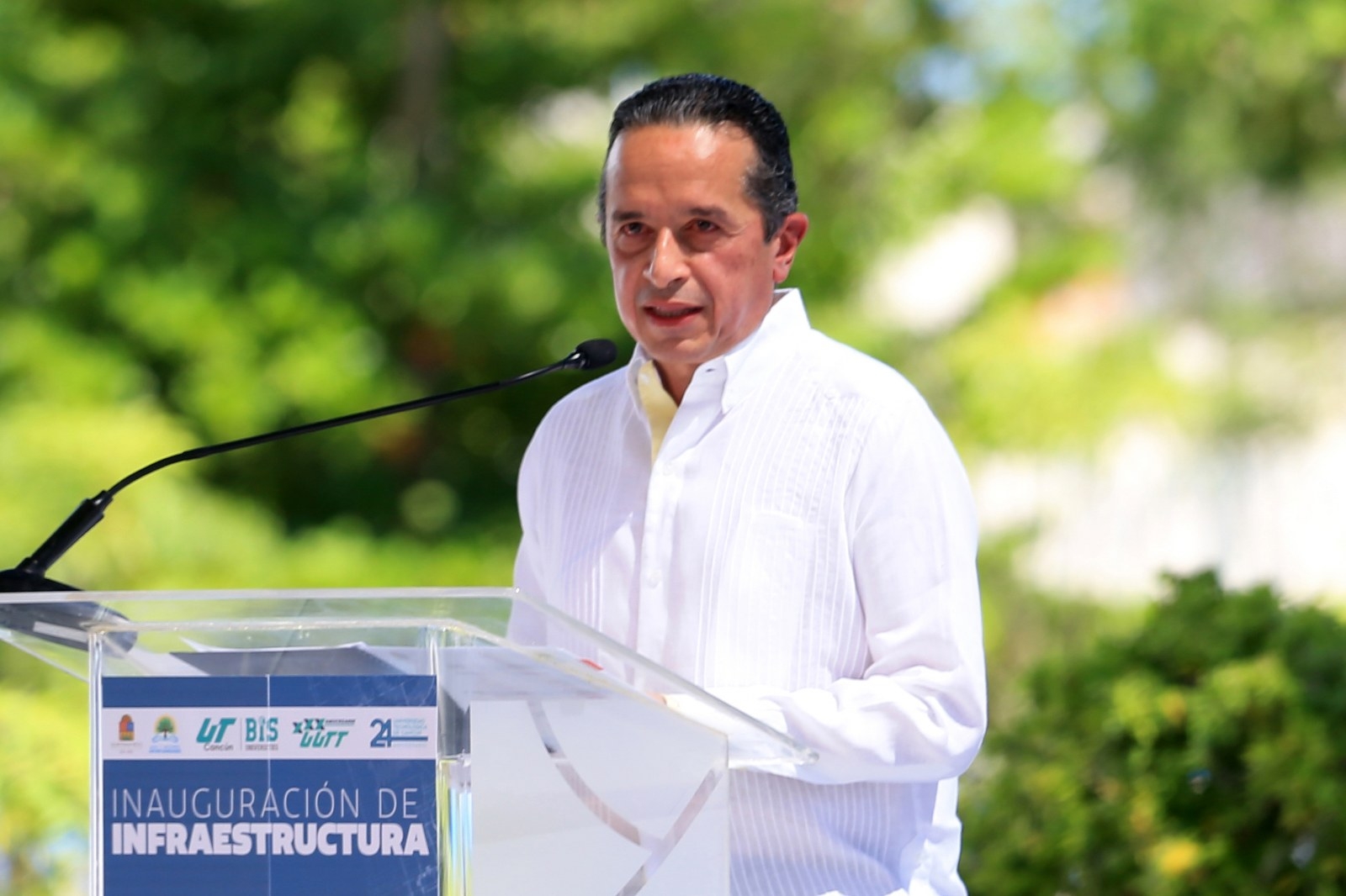 Buscarán destituir a Carlos Joaquín debido a su ineptitud Buscarán destituir a Carlos Joaquín debido a su ineptitud