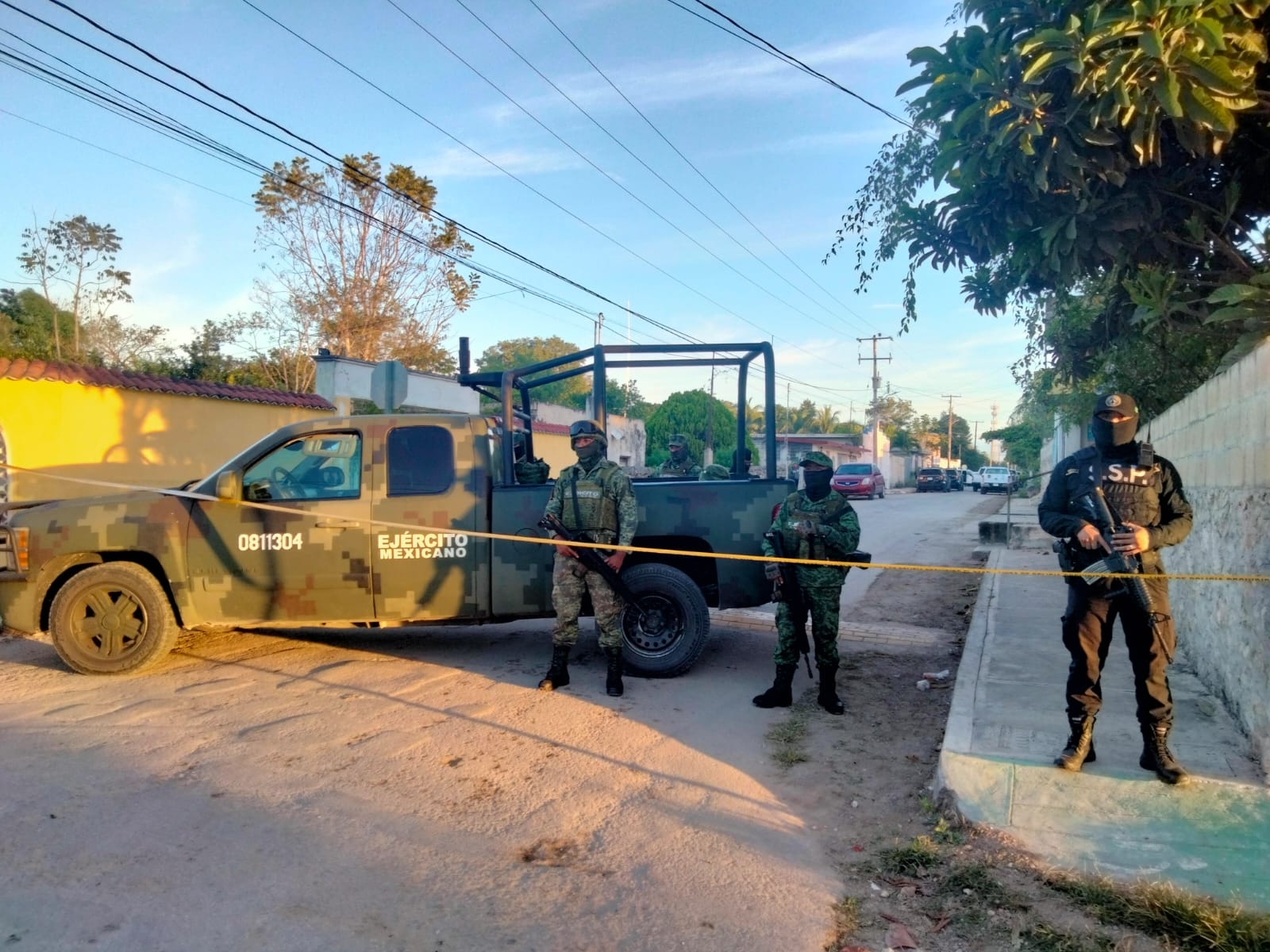 Durante la detención del vendedor de drogas se decomisó cannabis y cristal