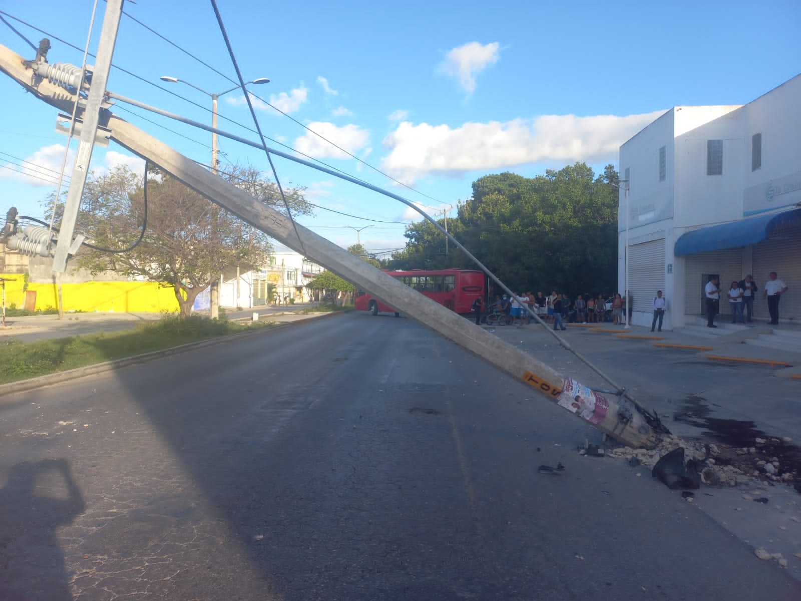 El sujeto conducía bajo los influjos del alcohol y a exceso de velocidad