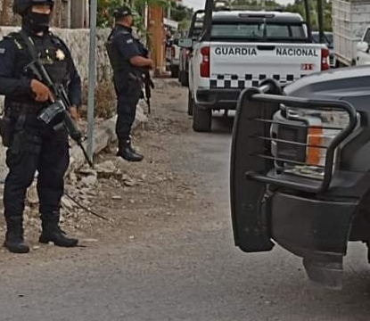 Una pareja fue detenida durante el cateo de una vivienda donde se vendía droga en Dzidzantún Una pareja fue detenida durante el cateo de una vivienda donde se vendía droga en Dzidzantún