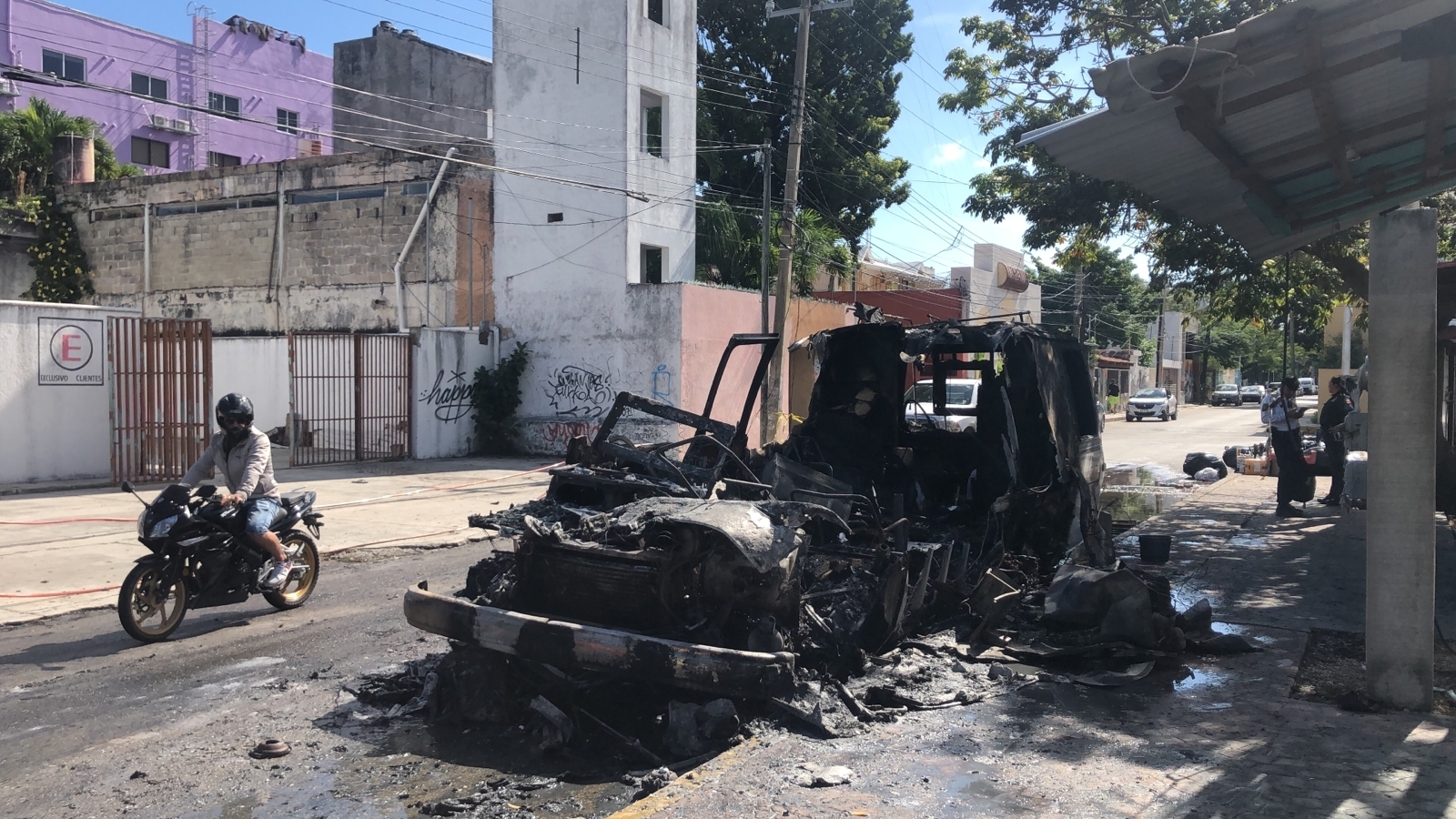 El incendio provocó la movilización del Cuerpo de Bomberos de Benito Juárez