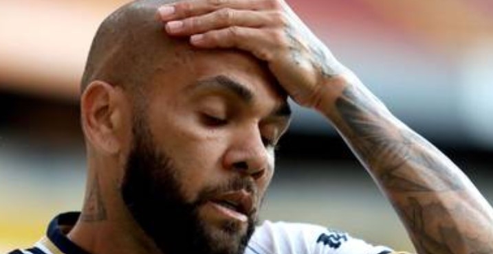 Dani Alves enfrenta una demanda por agesión sexual