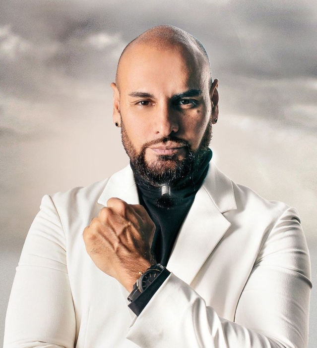 Ricardo Ponce fue acusado de abuso sexual durante un retiro espiritual realizado en Bacalar Ricardo Ponce fue acusado de abuso sexual durante un retiro espiritual realizado en Bacalar