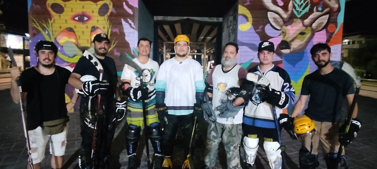 Integrantes de la Riviera Maya Hockey League piden un mejor lugar para entrenar Integrantes de la Riviera Maya Hockey League piden un mejor lugar para entrenar