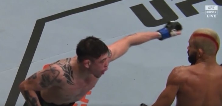 Brandon Moreno es campeón de la UFC