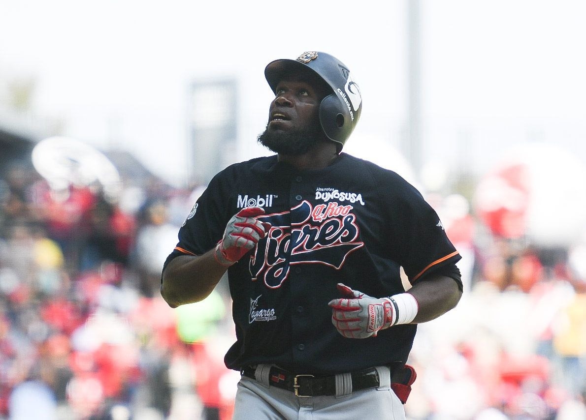 Olmo Rosario tratará de alcanzar la marca de mil imparables en su carrera dentro de la Liga Mexicana de Béisbol