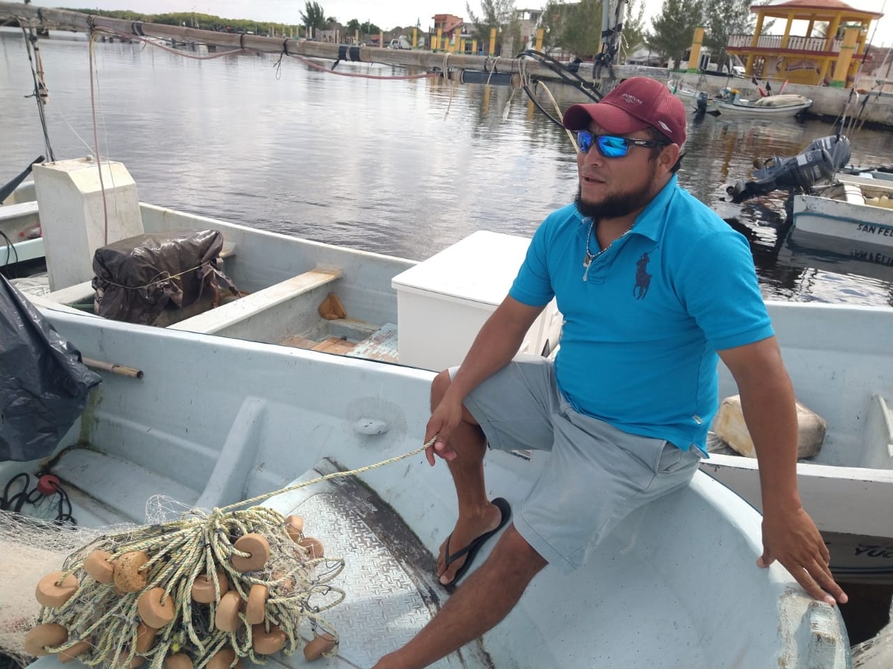 Pescador del litoral Oriente de Yucatán narran sus experiencias como hombres de mar