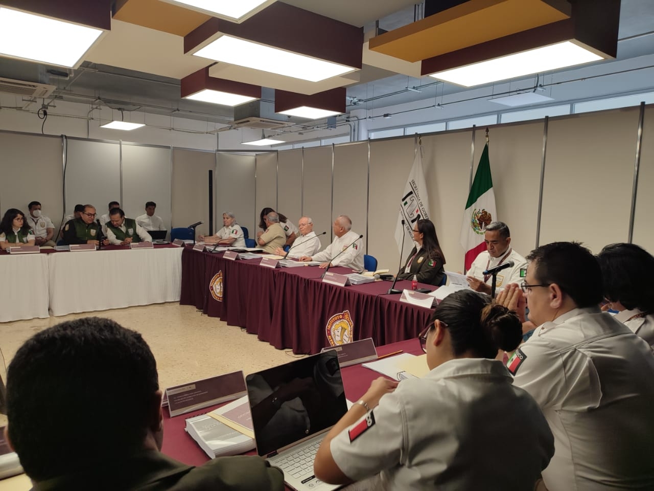 El INM realizó su primera sesión en Mérida donde se presentaron resultados del tema migratorio en México El INM realizó su primera sesión en Mérida donde se presentaron resultados del tema migratorio en México